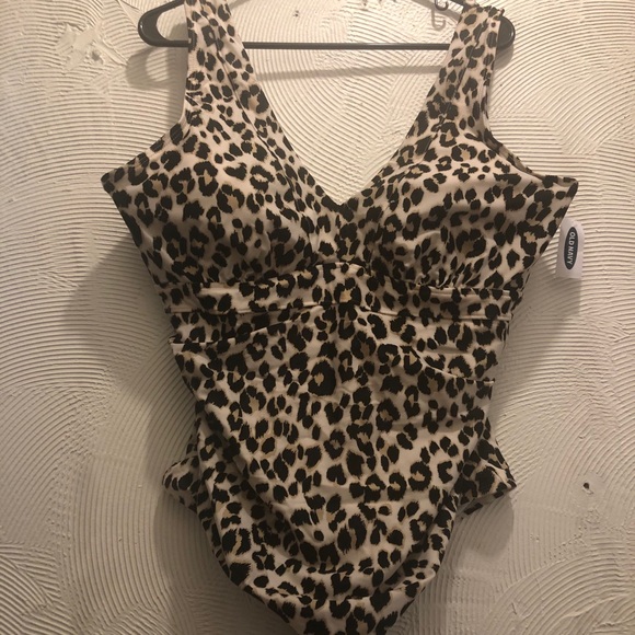 old navy leopard print bathing suit